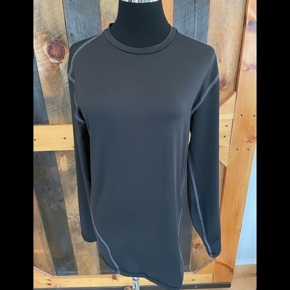 Champion black long sleeved PowerCore shirt, size L.